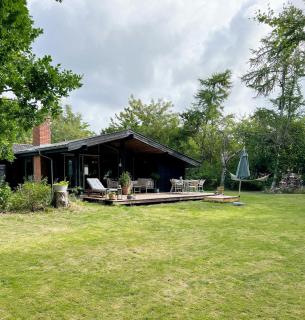 Cozy Summerhouse Near The Beach In Rågeleje - 8