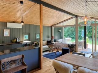 Cozy Summerhouse Near The Beach In Rågeleje - 0