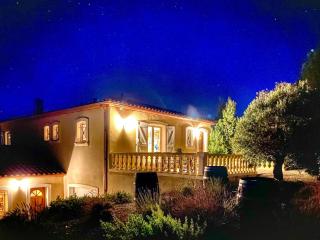 Vineyard Villa Bliss - 2