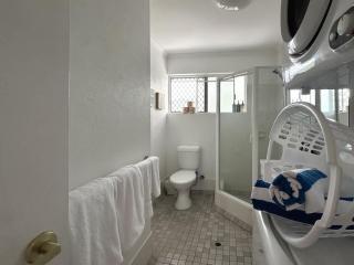 The Idle - Nostalgic Beach Apartment in Clifton - Clifton Beach - 1