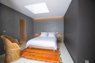 Apartment With Spa In Villeneuve-Lès-Avignon - 3