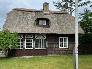 Historic Holiday Home From 1919 In Marielyst - 2