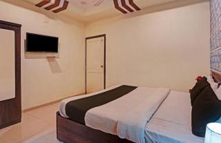 hotel poonam palace ahmedabad - 4