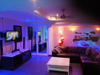 75 sqm Studio type Jacuzzi Apartment 101A - 5