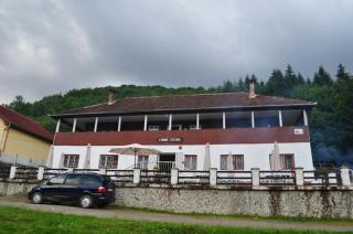 Cabana Cascada Cârnic - 0