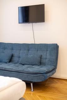 Central n' Sweet 4BEDROOM Suite w' Balcony - 1