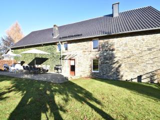 Cottage in Kuchelscheid with Terrace - 5