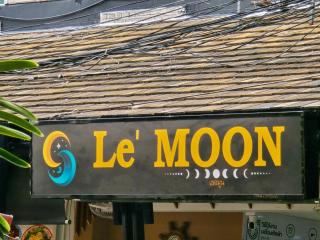 Le Moon - 1