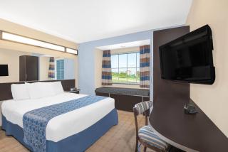 Microtel Inn & Suites by Wyndham Waynesburg - Waynesburg - 3