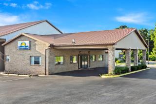 Days Inn by Wyndham Huntington - Pea Ridge - 9