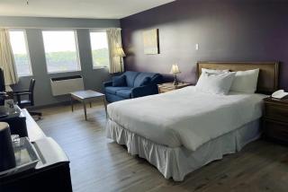 Ramada by Wyndham Florenceville - 3