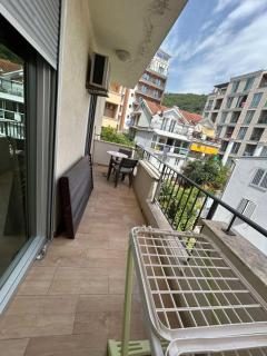 Sun & Sea Terrace Apartment - 3