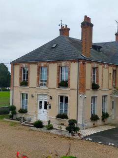 Logis Hotels Restaurants- Villa des Bordes - 9