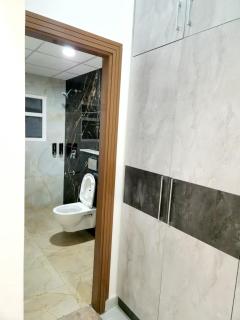 Luxury Loft - 2BHK Luxury Mountain View Apartment - Dehradun - 1