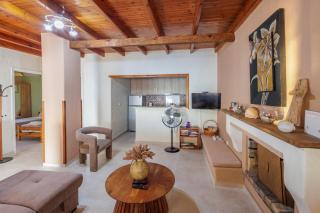 Josef and Marina House - 3