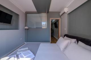 Ermou Central Studios and Suites! - 5