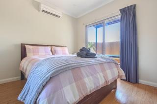 Terrific Townhouse 3x2 in CBD - Port Hedland - 1