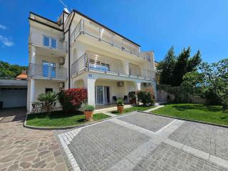 Apartments in Novi Vinodolski 15461 - Novi Vinodolski - 0
