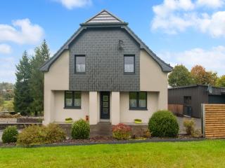 Holiday Home in Bullingen with Garden - Büllingen - 0