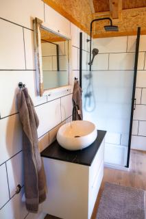GLAMPING BRUNDO - Tents and Cottage with SAUNA & JACUZZI - 3