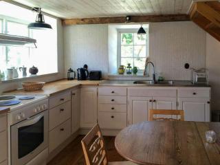 Traditionelt Gårdshus Ved Dämba-Søen På Fårö - 7