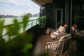 Calista Cruise - A Ha Long Bay Spectacle - Ha Long - 2