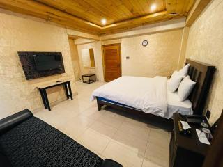 Naran, Rockwood Hotel, - 9