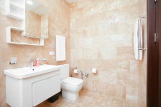 Nice 2 Bedroom apt near Malibu Garden! - Jerewan - 2