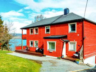 9 person holiday home in KORTGARDEN - - 9