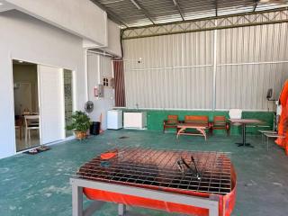 JR Homestay 141-3rd Mile House 3-6 Pax - Kuching - 1