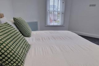 Tower House Apartments - Wakefield - 2