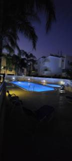 Poolisde Apt with Gym and Tennis - Paralimni - 5