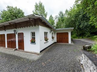 House situated on a magnificent estate - 4