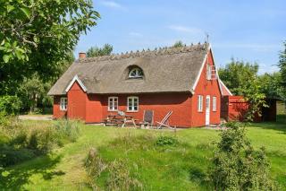 Historic Farmhouse In Ellinge Lyng - 0