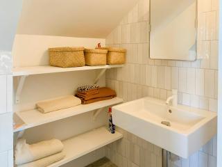 Charming Archipelago Holiday Home On Kalvö - 1