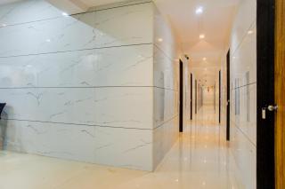Hotel O Laxmi Kuber - Surat - 9