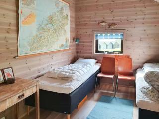 Seaside Cabin With Panoramic Views In Alvundfjord - Ålvundeid - 3