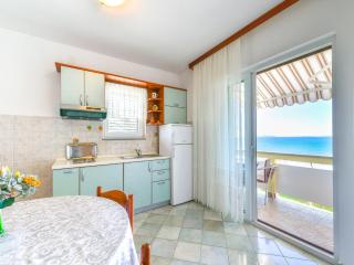 Apartments in House Liveric, in Vir at the beach - 3