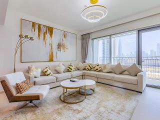 TRPS - Downtown Views II Tower 2, Downtown Dubai - 3BR plus Maids - Burj Khalifa View - Walk to Dubai Mall - 8