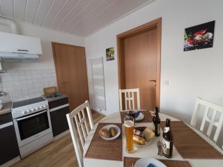Ruhiges Apartment mit Sauna, Burggen - Burggen - 2