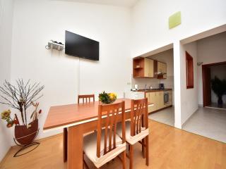 Holiday Home in Krusevo with Garden & BBQ - 9