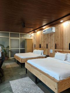 Meeram Ganga, A Heritage Stay by the Ganges at Triveni Ghat - 8