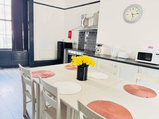 Pembroke Place Private Room 12 - 1