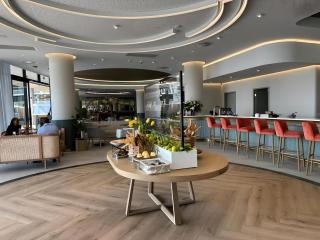 Luxury Escape at the Exclusive Ellipse Waterfall - 8