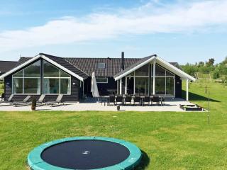Luxury Pool Villa by Sea - By Traum Ferienwohnungen - 1