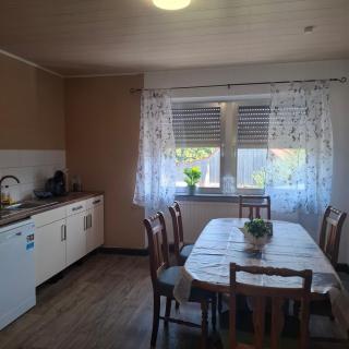Großzügige Ferienwohnung Wagner Heusweiler - 8