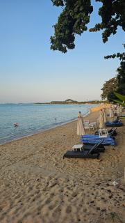 2Bedrooms Beachfront House with Fast WIFI - 1