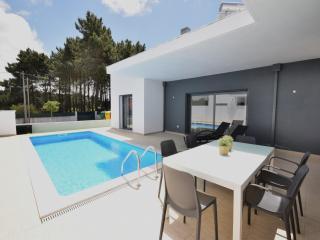 Sunny Villa Near Óbidos w Beaches - 6