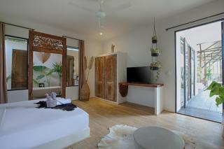 Villa Gaia - Brand new 4 bedrooms villa with rice field view - 2