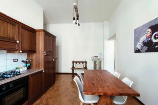 Liberty Home by Quokka 360 - period apartment in Como - 2